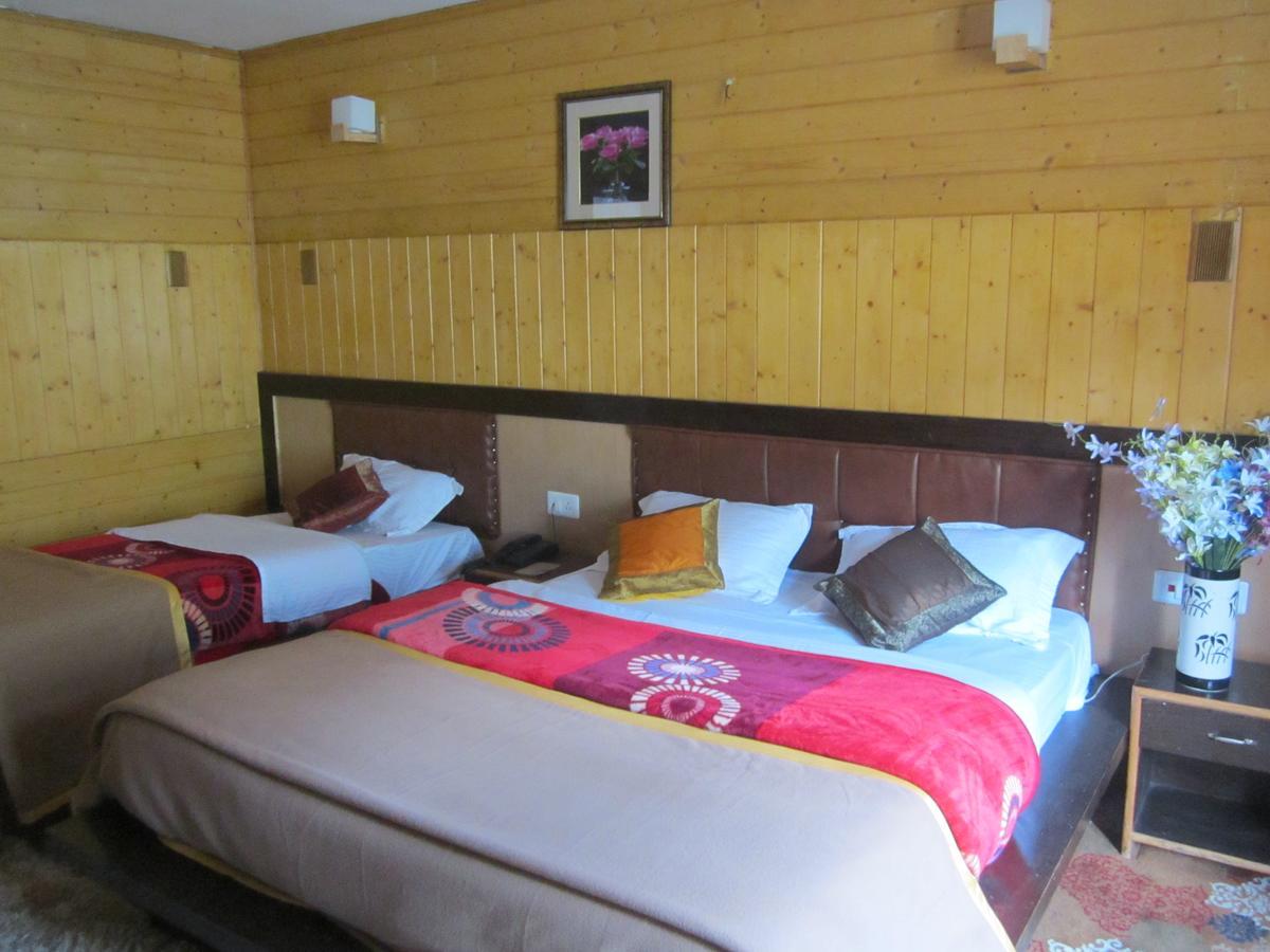Hotel Akbar Сонамарг Экстерьер фото